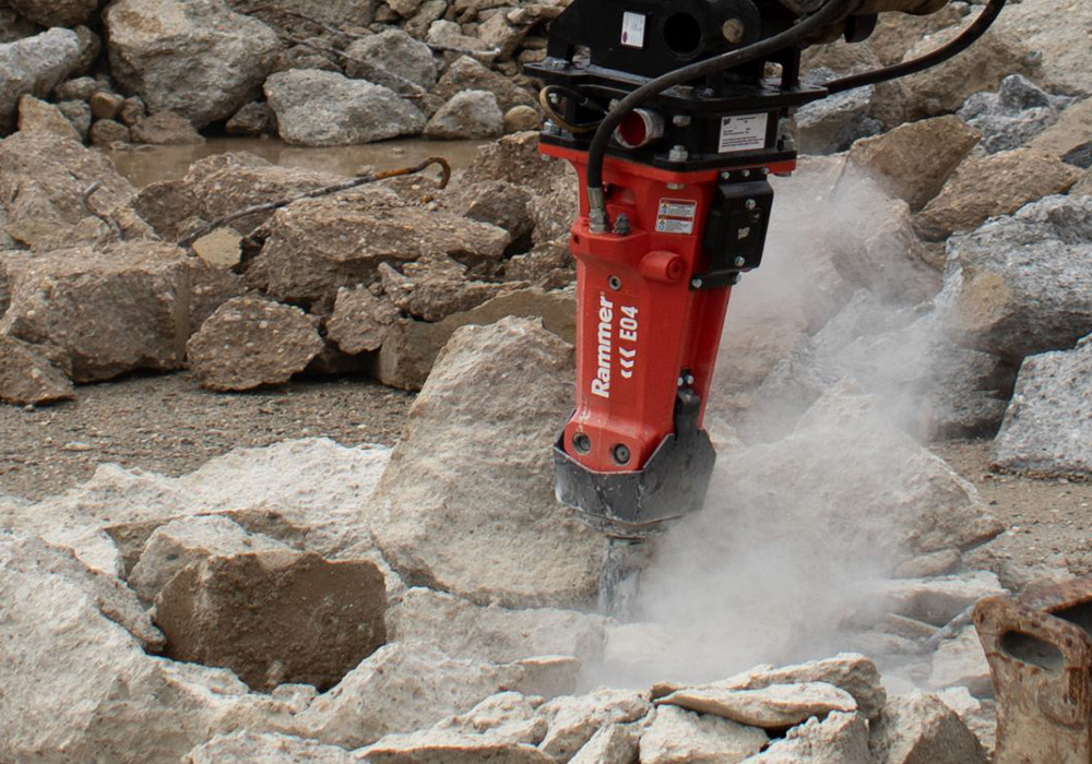 Rammer Compact Rockbreaker E04